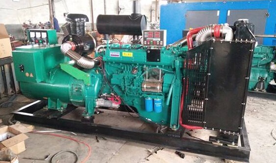 广东潍柴二手发电机大型柴油发电机组